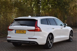 Volvo V60 | Pano.dak | Standkachel | Keyless | Camera | Stuurverwarming | Carplay | Full LED | Historie - afbeelding nr 25