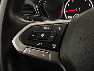 Volkswagen T-Cross Volkswagen T-Cross 1.0 TSI LIFE EXECUTIVE BLACKLINE - afbeelding nr 33