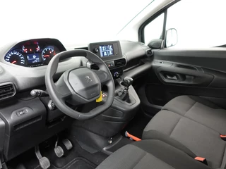 Peugeot Partner Peugeot Partner 100PK L2 Trekhaak 3-Zits Cruise control Parkeersensoren Radio Bluetooth - afbeelding nr 2