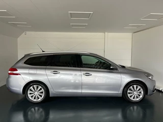 Peugeot 308 Peugeot 308 SW 1.2 PureTech Blue Lease Premium,Trekhaak,Pano - afbeelding nr 3