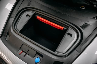 Porsche Taycan Porsche Taycan Performance 84 kWh Goed uitgevoerde Taycan met lage km stand NL geleverd - afbeelding nr 27