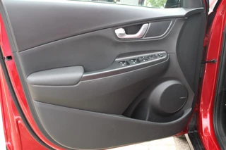 Hyundai Kona Hyundai Kona 1.6 GDI HEV Premium Navi/Leer/18