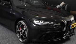 Alfa Romeo Giulia Alfa Romeo GIULIA 2.0 T GME AWD Tributo Italiano / FACELIFT / Digital Cockpit / Acc / HK / Leder / Elek Stoelen / Camera / 19 Inch - afbeelding nr 39