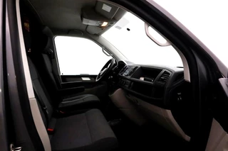 Volkswagen Transporter Volkswagen Transporter T6 2.0 TDI 102pk L2H2 Airco/Navi/Achterklep 07-2018 - afbeelding nr 3