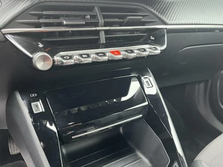 Peugeot e-2008 Peugeot e-2008 EV Allure Pack 50 kWh 136PK STOELVERW CARPLAY - afbeelding nr 9