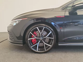Volkswagen Golf Volkswagen Golf 2.0 TSI GTI CLUBSPORT 300pk Panoramadak, IQ.Light, Camera - afbeelding nr 16
