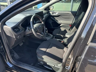 Ford Focus Ford Focus Wagon 1.0 EcoBoost Hybrid ST Line 125PK Automaat Winterpack SYNC4 Cruise Navi Camera Climate Parkeersensoren Privacy Glass *1500KG Trekgewicht* - afbeelding nr 10