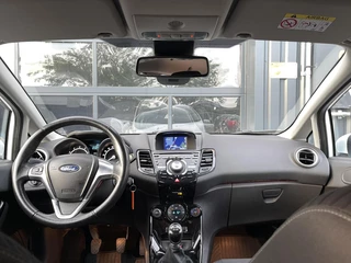 Ford Fiesta Ford Fiesta 1.0 EcoBoost Titanium NAVIGATIE|TREKHAAK|WINTER PAKKET|BLUETOOTH|LED|PARKEERSENSOREN|SFEERVERLICHTING - afbeelding nr 5
