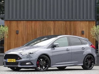 Ford Focus Ford Focus ST MK3 2.0T 289PK / Recaro / Milltek / Airtac / LED - afbeelding nr 1