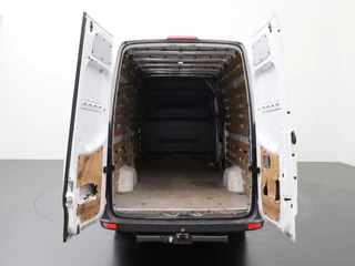Mercedes-Benz Sprinter | Airco | 3-Persoons | 2800Kg Trekhaak - afbeelding nr 4