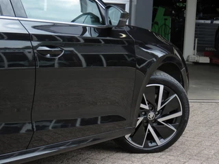 Škoda Octavia Škoda Octavia Combi 1.4 TSI 204pk IV PHEV Business Edition / Stoel & stuurwiel verwarming / Navi / Led / 18 Inch / BOVAG garantie - afbeelding nr 47