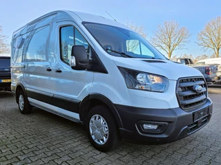 Ford Transit Ford Transit 310 2.0 TDCI L2H2 Trend 130pk | 12 inch SYNC 4 | Draadloos Apple Carplay/Android auto | Achteruitrijcamera incl. Downlighter | Digitale Cockpit - afbeelding nr 6