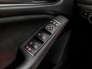 Mercedes-Benz CLA Automaat (GROOT NAVI, CLIMATE, LEDER/ALCANTARA, STOELVERWARMING, SPORTSTOELEN, SFEERVERLICHTING, GETINT GLAS, XENON, CRUISE, NIEUWE APK, NIEUWSTAAT) - afbeelding nr 23