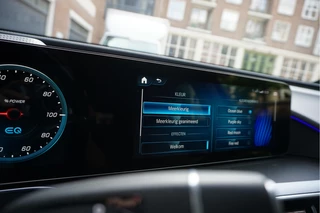 Mercedes-Benz EQC HUD 360 Panoramadak Apple Carplay Sfeerverlichting Junge Sterne garantie 8/2029 BTW auto 80 kWh - afbeelding nr 42