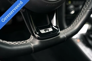 Volkswagen Golf Volkswagen Golf 2.0 TSI 4Motion R Performance Pano Akra DCC - afbeelding nr 25