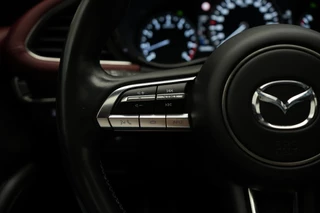 Mazda 3 Mazda 3 2.0 e-SkyActiv-X Luxury automaat i-Activesense pakket met Sunroof en rood leer pakket : dealer onderhouden en 24 maanden verlengde garantie - afbeelding nr 26