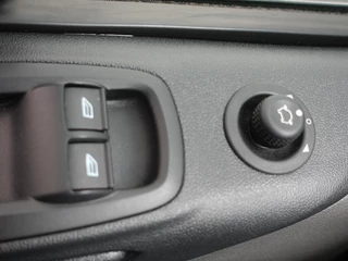 Ford Transit Custom Ford Transit Custom L2H1 Automaat Dubbele cabine Trend Navi Trekhaak Cruise Control Parkeersensoren Airco Bluetooth Euro6 - afbeelding nr 30
