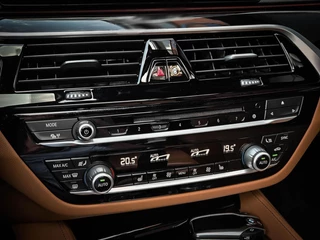BMW 5 Serie BMW 5-serie Touring 530d xDrive M-Sport | HUD | PANO | H&K | TREKHAAK | LEER | CARPLAY | FULL OPTION - afbeelding nr 63