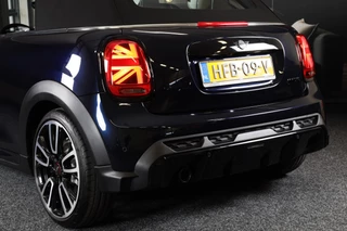MINI Cooper Cabrio Mini Mini Cabrio 1.5 Cooper JCW Pakket / Aut / Navi / Cc / Leder / Digital Cockpit / Sfeerverlichting / Windscherm / Led / Pdc - afbeelding nr 30