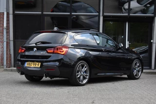 BMW 1 Serie BMW 1-serie M140i xDrive High Executive Pano Camera H/K Leder Elekstoel - afbeelding nr 7