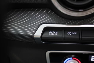 Audi Q2 Audi Q2 35 TFSI S Line Black Edition / Aut / Acc / Lane Assist / Dode Hoek / Digital Cockpit / Sonos / Pano / Led / Pdc / 19 Inch - afbeelding nr 15
