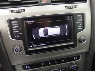 Volkswagen Golf NAVI / CLIMA / PDC / BLUETOOTH / CRUISE / DAB+ / NL-AUTO - afbeelding nr 7