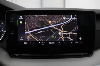 Škoda Octavia Skoda Octavia 1.0 e-TSI Sport | Carplay | Full LED | Navigatie |  Sfeerverlichting | DAB | Sportstoelen | Climate control | Parkeerhulp - afbeelding nr 12