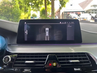 BMW 5 Serie BMW 5 Serie TOURING 520I HIGH EXECUTIVE / SCHUIFDAK / LEDER / HARMAN-KARDON - afbeelding nr 12