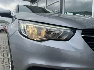 Opel Grandland X Opel Grandland X 1.5 CDTi Business Executive | Climate Control | Apple Carplay / Android Auto | Keyless Entry/Start | Navi | 19