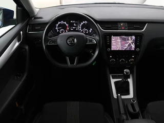 Škoda Octavia Skoda Octavia Combi 1.0 TSI Grt Amb. Bns | Camera | Trekhaak |  Adaptive cruise | Carplay | Navigatie | Sportstoelen | Climate control - afbeelding nr 3