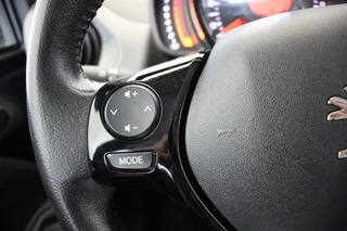 Peugeot 108 Peugeot 108 1.0 VTi Executive 5 Deurs - Clima, Nav, Camera, Carplay - afbeelding nr 10