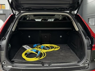 Volvo XC60 Volvo XC60 2.0 T8 Twin Engine AWD Automaat-8  Inscription | 19 inch | Standkachel | Elek. Stoelen + geheugen | Panoramadak | Semi-elek. Trekhaak - afbeelding nr 33