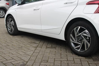 Hyundai i20 Hyundai i20 1.0 T-GDI Comfort Smart Navi/Led/Pdc/Cam/16