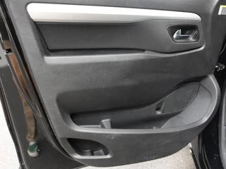 Opel Vivaro Opel Vivaro 2.0 BlueHDi 145PK L3 Automaat Airco Navigatie Bluetooth Cruise Trekhaak - afbeelding nr 10