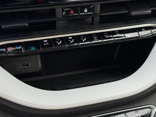 Fiat 500 Fiat 500 Action 24 kWh PARKEERSENSOREN / CARPLAY / CRUISE CONTROL / ECC / STOELVERWARMING / WEING KM'S - afbeelding nr 32