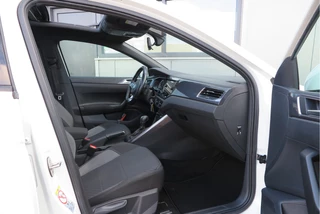 Volkswagen Polo Pano dak,Led, Adaptive cruise , Navigatie via Carplay, Buitenspiegels inklapbaar, etc. prijs rijklaar. - afbeelding nr 16