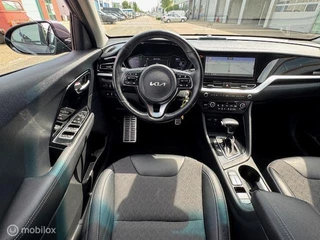 Kia Niro Kia Niro 1.6 GDi PHEV DynamicLine  / Plug-inn Hybride / volledig elektrisch rijden 65 km hierna Hybride aandrijving , Navi / Camera achter / Parkeerhulp rondom / Stoel & stuur verwarming /  fab garantie 7 jaar / 150.000km - afbeelding nr 18