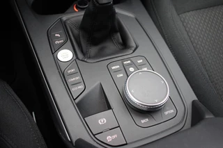 BMW 2 Serie BMW 2 Serie Gran Coupe 218I Executive edition - Carplay, Navi, Clima - afbeelding nr 21