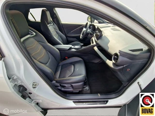 Toyota C-HR Toyota C-HR 2.0 Hybride Première Edition Bi-Tone Panoramadak meest luxe uitvoering - afbeelding nr 26