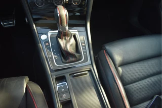 Volkswagen Golf | Pano | Keyless | Camera | Carplay | DAB | Stoelverw | Dynamic LED | Digitale tellers | Adapt.CC - afbeelding nr 25