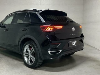 Volkswagen T-Roc Volkswagen T-Roc 1.5 TSI Sport R-Line Pano CarPlay ACC NAP - afbeelding nr 48