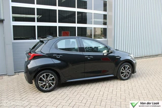 Toyota Yaris Toyota Yaris 1.5 Hybrid Dynamic 1e Eig. Led. Apple Carplay/Android Auto. Airco. LM Velgen. - afbeelding nr 2