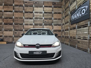 Volkswagen Golf Volkswagen Golf 2.0 TSI GTI Performance Navigatie LED Cruise PDC 19