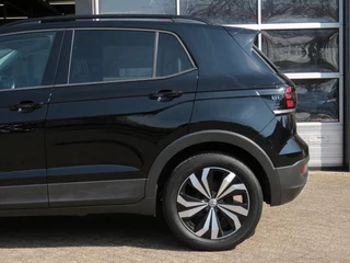 Volkswagen T-Cross Volkswagen T-Cross 1.0 TSI LIFE / 17 Inch / Navi / Adap.cruise / BOVAG garantie - afbeelding nr 18