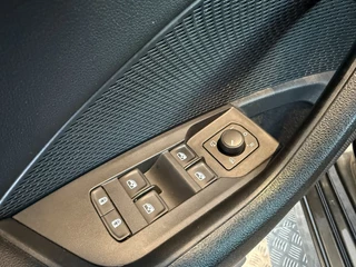 Škoda Octavia Škoda Octavia Combi 1.0 TSI Business Edition Automaat - afbeelding nr 33