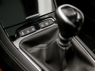 Opel Grandland X (PANORAMADAK, APPLE CARPLAY, GROOT NAVI, LEDER, 360 CAMERA, SPORTSTOELEN, GETINT GLAS, LED KOPLAMPEN, NIEUWE APK, NIEUWSTAAT) - afbeelding nr 28