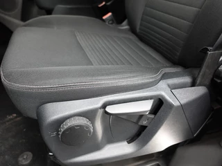 Ford Transit Custom Ford Transit Custom 300 2.0 TDCI L2H1 Limited Automaat Dubbele Cabine Airco 2x Schuifdeur Trekhaak Navi Parkeersensoren - afbeelding nr 12