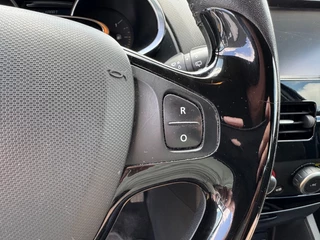 Renault Clio Renault Clio 0.9 TCE NIGHT&DAY / Navigatie / Cruise control / Historie aanwezig. - afbeelding nr 30