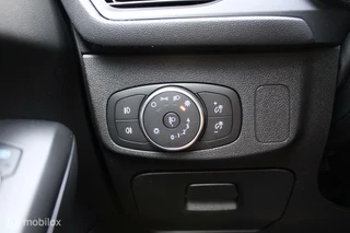 Ford Focus Ford Focus Wagon 1.0 EcoBoost Titanium Business 125 PK, Stuur/stoel verwarming, Pdc voor + achter, Full led, Keyless entry, Donkerglas, App connect, Cruise, Navi, Clima, 17 inch Lmv. - afbeelding nr 30