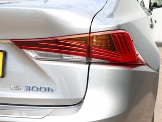 Lexus IS Lexus IS 300h Hybrid F-Sport Line | Mark Levinson | Schuifdak | Stoelvent - afbeelding nr 34